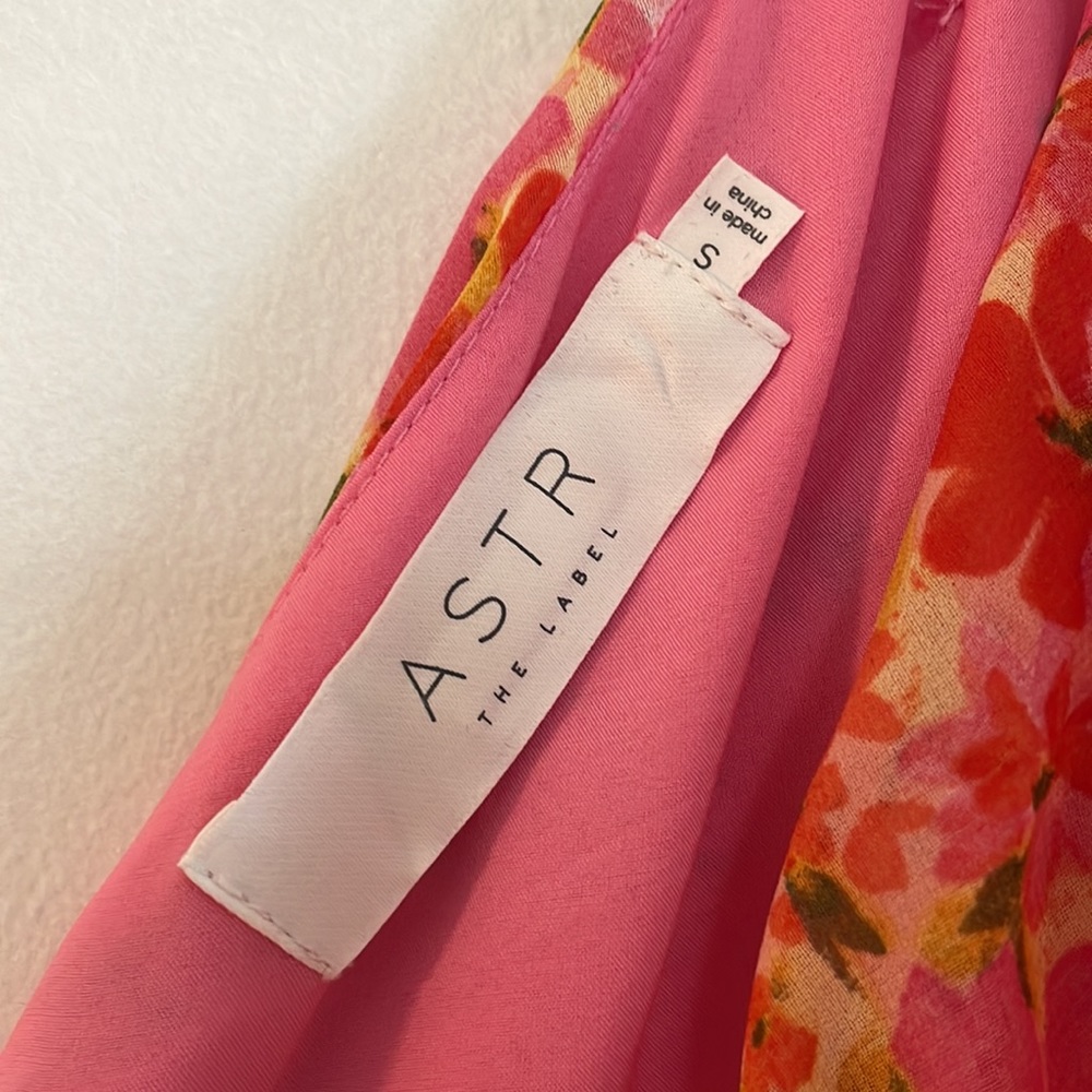 Astr Pink Floral One-Shoulder Dress - Picture 4 of 5